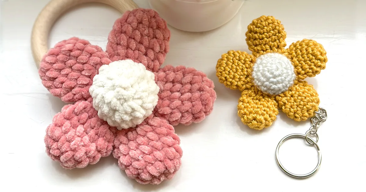 Create Beautiful Crochet Flowers: Free Keychain and Rattle Pattern