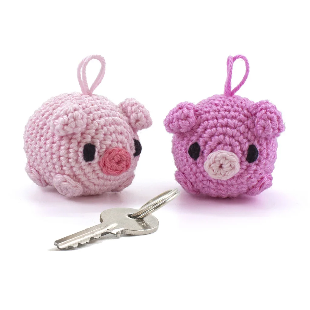 Charming Pig Crochet Pattern for Amigurumi Enthusiasts