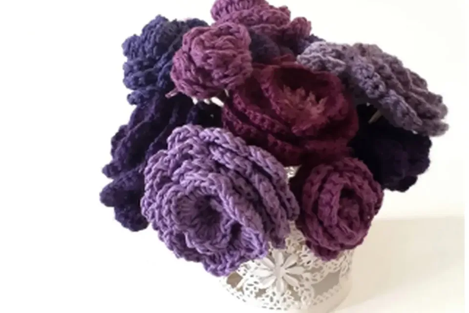 Celebrate International Women's Day with This Crochet Flowers Pattern
