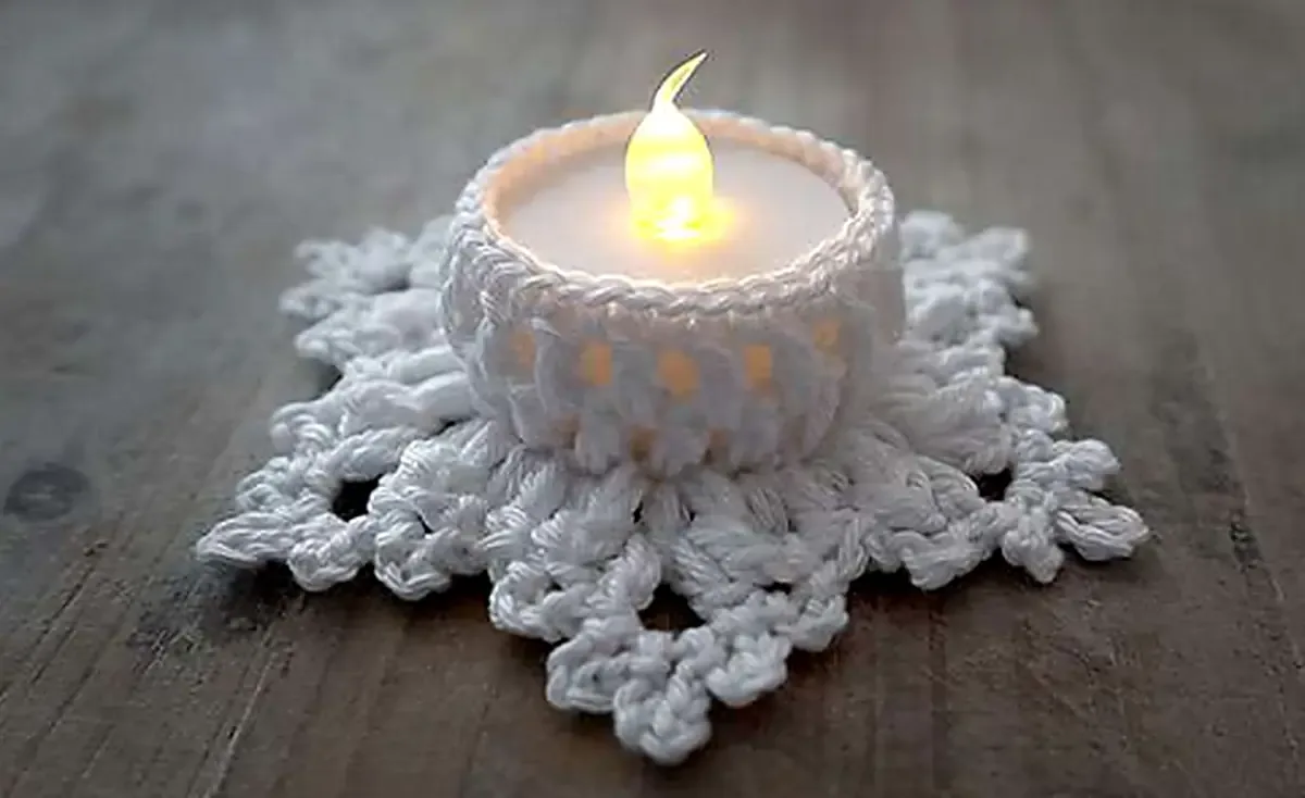Create Charming LED Tealight Holders with Let It Snow Pattern