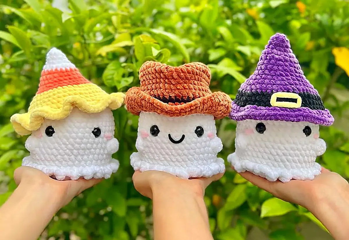 No Sew Ghosts Amigurumi with Stylish Hats Tutorial